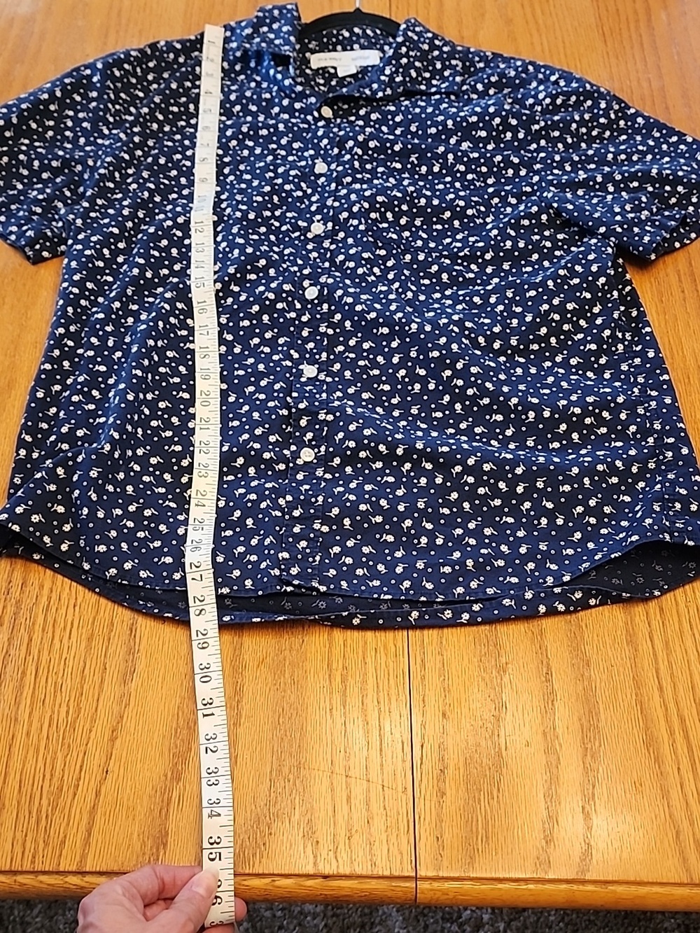 Old Navy Womens Navy Short-Sleeve Floral Button-Up Shirt - Picture 6 of 9